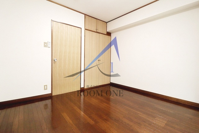 フラット大沢の居間・リビング|洋室のお部屋です。