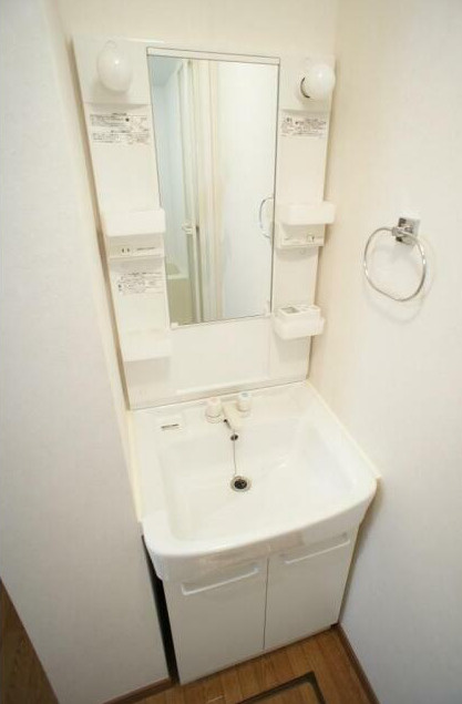 Y’s　flat入谷の洗面所