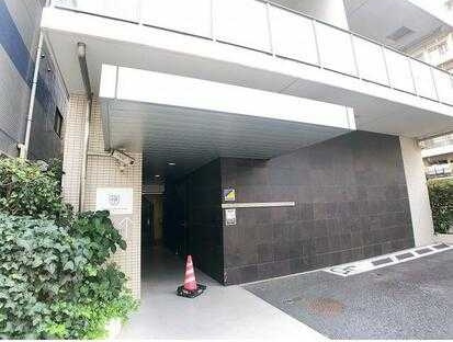 STATION・TOWER・URAYASUのエントランス