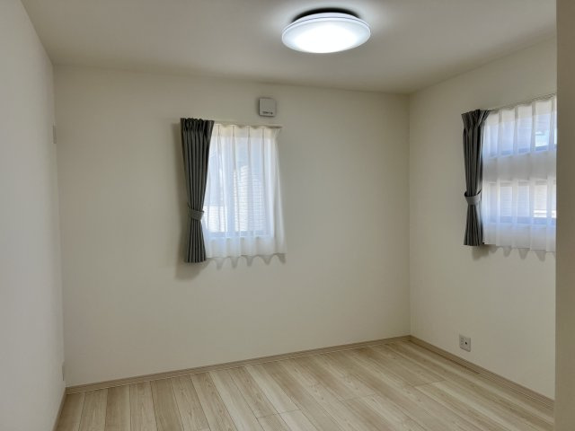 中区江並　中古戸建の洋室
