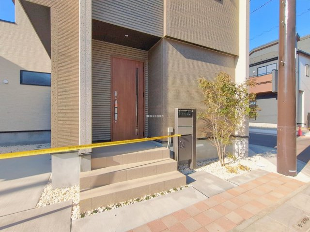 ふじみ野市大井中央１丁目の新築一戸建の玄関