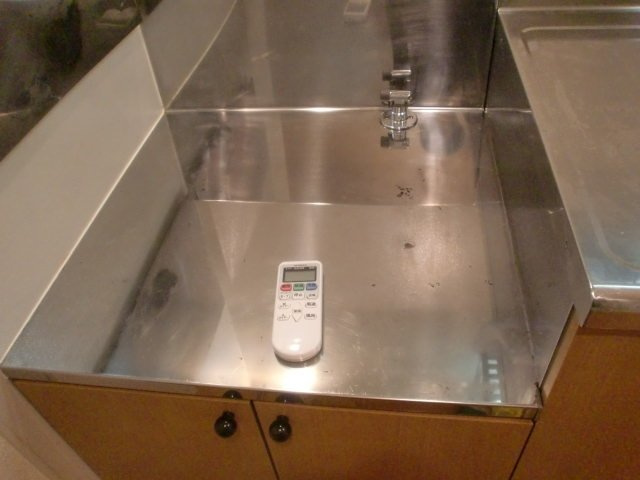 板橋区宮本町のアパートの玄関