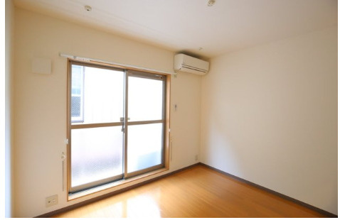 板橋区宮本町のアパートの居間・リビング