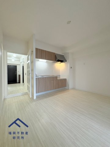 エバーライフ箱崎第２の居間・リビング