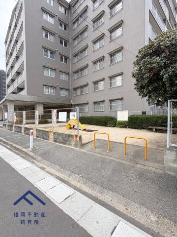 エバーライフ箱崎第２の駐車場