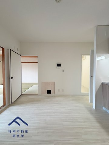 エバーライフ箱崎第２の居間・リビング