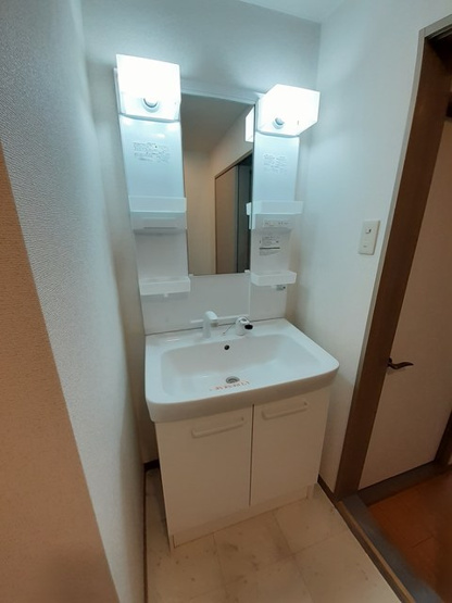 【洗面所】 | 忙しい朝に便利なシャンプードレッサー