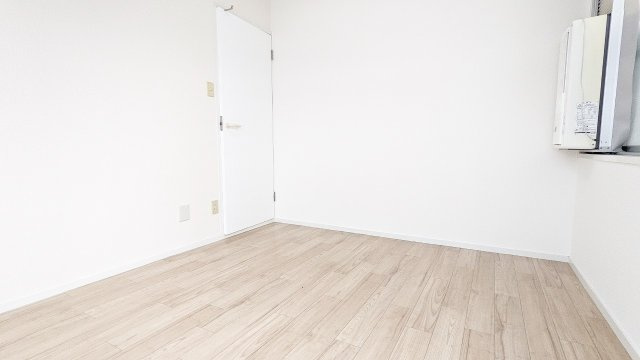 サテライト仁川の居間・リビング