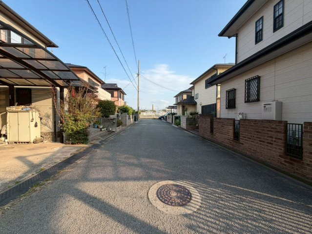 和歌山市松江・中古戸建・116683の前面道路含む現地写真