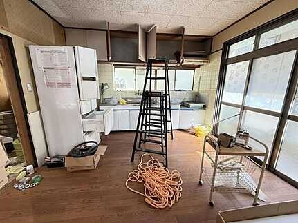 広島市東区牛田早稲田２丁目　中古一戸建ての居間・リビング