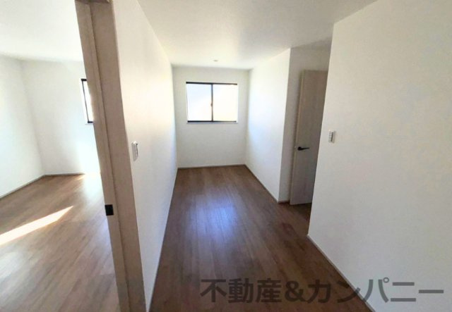 フォレクス保免上A号棟　松山市保免上2丁目の新築戸建のその他|２階廊下スぺ―スです