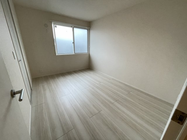 フォレストおおたかⅡの居間・リビング