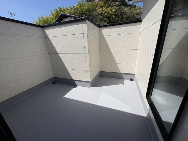 【バルコニー】 | 糟屋郡志免町桜丘3丁目5期　1号棟（全2棟）【仲介手数料無料・0円】 | 施工例。施工例は完成時と異なる場合があります。