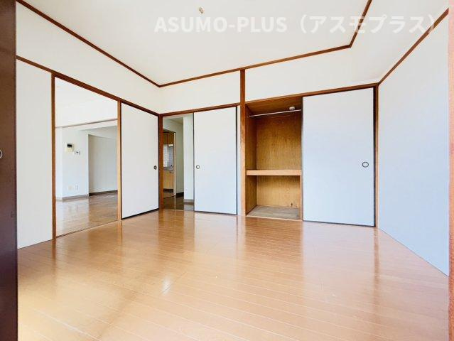 ハッピーエステート湯町の居間・リビング|別号数タイプ