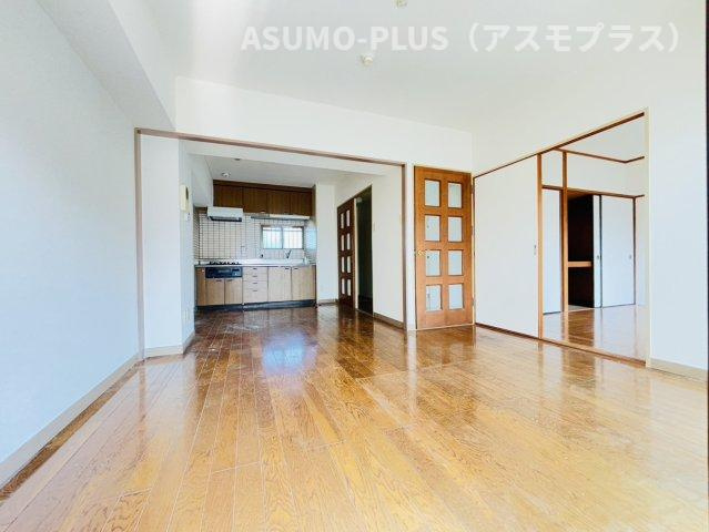 ハッピーエステート湯町の居間・リビング|別号数タイプ