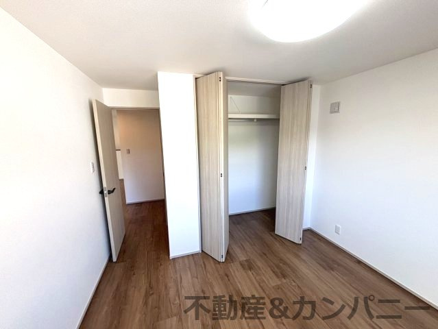 フォレクス保免上B号棟　松山市保免上2丁目の新築戸建の洋室|ゆったりした洋室です