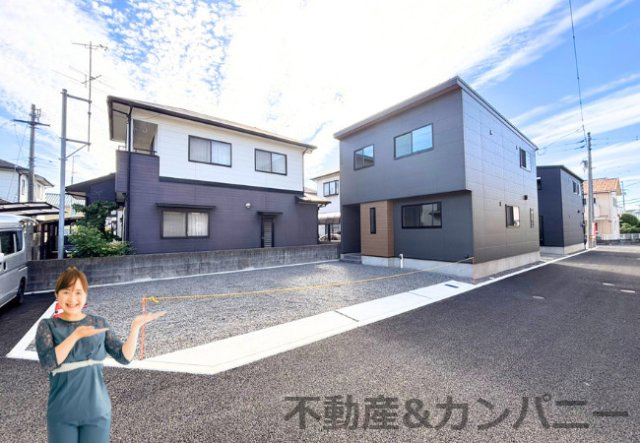 フォレクス保免上B号棟　松山市保免上2丁目の新築戸建