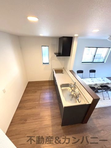 フォレクス保免上B号棟　松山市保免上2丁目の新築戸建のキッチン|キッチンです