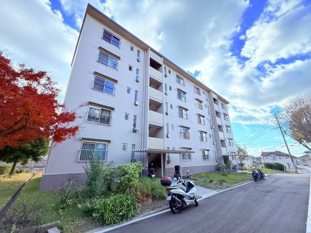 新多聞第2住宅116号棟の外観