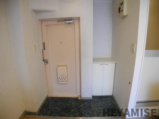 三愛ビル7の玄関|※同間取りの別の階のお部屋の写真です※