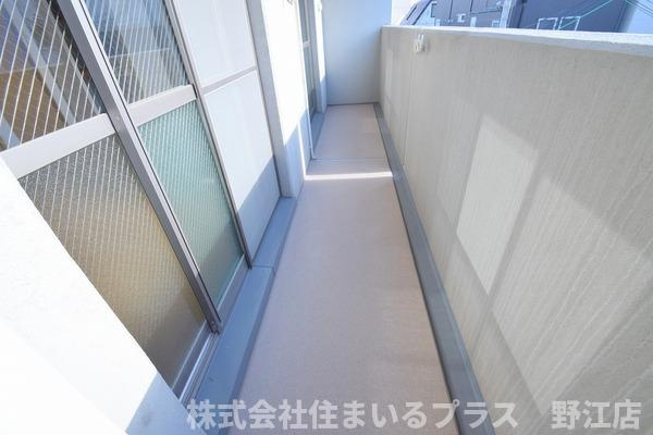 チャコーレ岡本のバルコニー