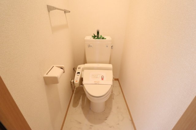 Ｓｈｉｎｍｅｉ Ⅰのトイレ|もちろん温水洗浄暖房便座です