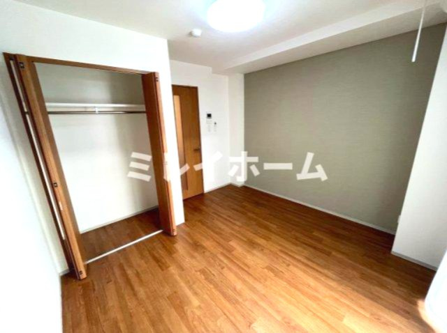 SUNRESIDENCEの寝室|同建物内別のお部屋の参考写真になります。