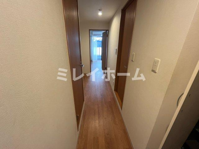 SUNRESIDENCEの玄関|同建物内別のお部屋の参考写真になります。