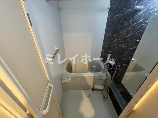 SUNRESIDENCEの浴室|同建物内別のお部屋の参考写真になります。