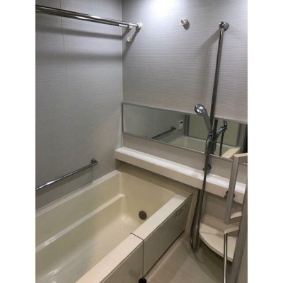 【浴室】 | 常盤レジデンシア荻窪 | 追い焚き機能、浴室乾燥機付きバス。