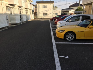 【駐車場】