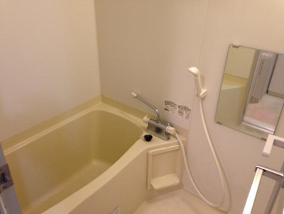 【浴室】 | スパシエ新中野カステール | 浴室乾燥機付きバス。