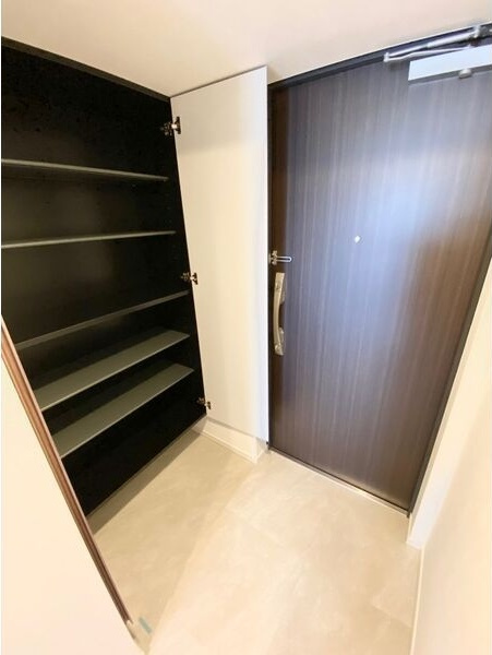S-RESIDENCE今池駅前の玄関