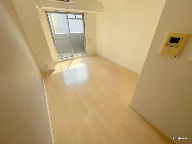 アーデンタワー西本町　仲介手数料無料の居間・リビング