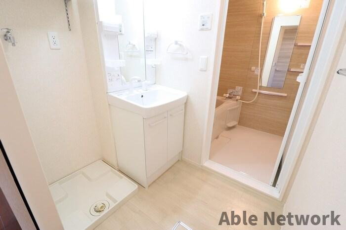 ヒル ヴァレイBの洗面所