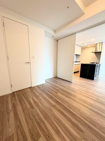 SKY DUO PARK VILLAGE T棟  35階の洋室