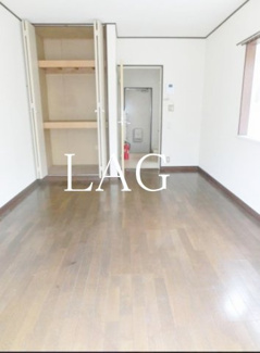 【居間・リビング】 | ＥＳＴＡＴＥ紫苑№2 | 洋室のお部屋です。