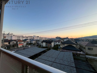 5階建ての所在階4階部分で眺望も良好です。