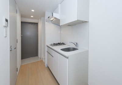【キッチン】 | 新品家具付きマンション新宿10(KaGood東京)
