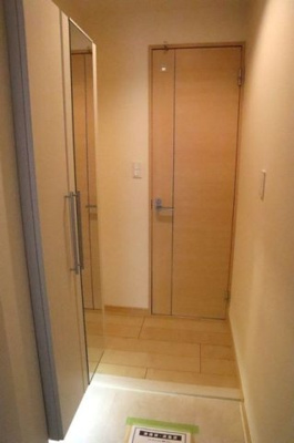 【玄関】 | フレスクーラ神楽坂