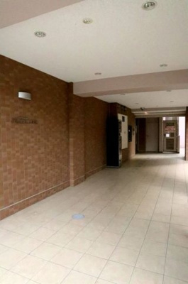 【エントランス】 | フレスクーラ神楽坂