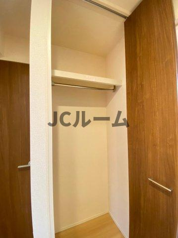 キャトルフィーユの収納|反転タイプの部屋の写真です