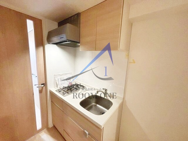 ＳＹＦＯＲＭＥ　ＮＩＳＨＩ－ＳＨＩＮＪＵＫＵ－５ＣＨＯＭＥのキッチン|キッチンです。