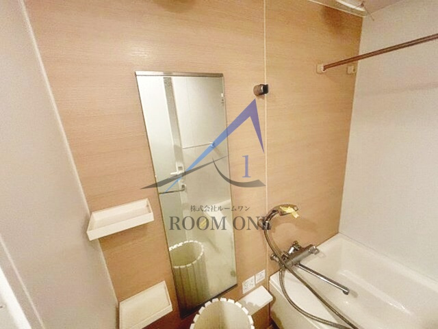 ＳＹＦＯＲＭＥ　ＮＩＳＨＩ－ＳＨＩＮＪＵＫＵ－５ＣＨＯＭＥの浴室|お風呂です。