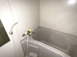 ネオハイム日之出の浴室