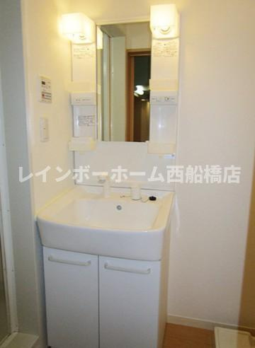 CRESERの独立洗面台