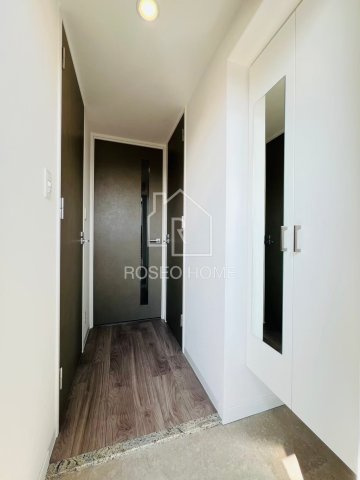 ディークラエスト玉造の玄関