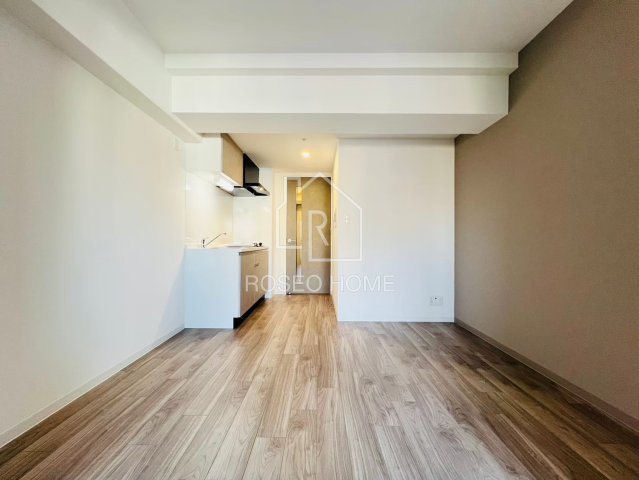 ディークラエスト玉造の居間・リビング