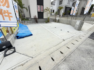 【駐車場】 | 与那原町与那原（全4棟）B号棟 | B号棟　並列駐車2台完備♪