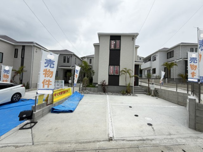 【庭】 | 与那原町与那原（全4棟）B号棟 | B号棟　並列駐車2台完備♪